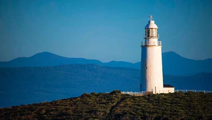 Cape Bruny Lighthouse  (Image: Tourism Tasmania & Rob Burnett)