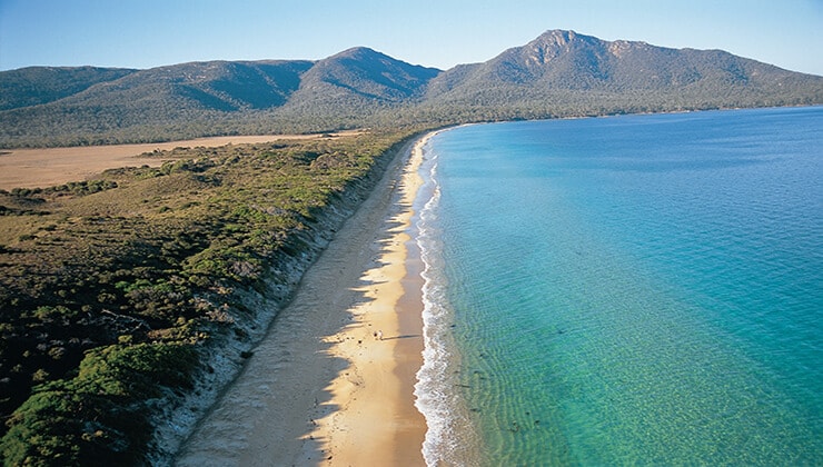 Hazards Beach (Image: Tourism Tasmania & Geoffrey Lea)